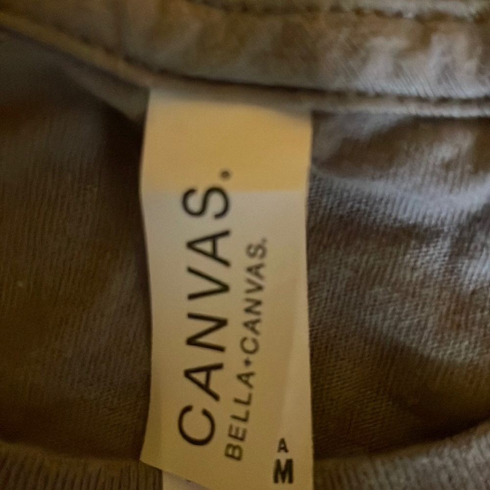 Canvas, kids tee, never worn